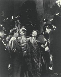 Norma Desmond liebt es, im Mittelpunkt zu stehen. (Quelle: Paramount Home Entertainment)